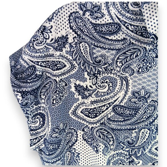 MODERN ATTRACTION- Women's Top- Button down-Tie front Paisley-Top-Blue-White - Picture 2 of 11